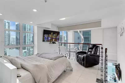 41 SE 5th St #1117, Miami, FL 33131 - Photo 20
