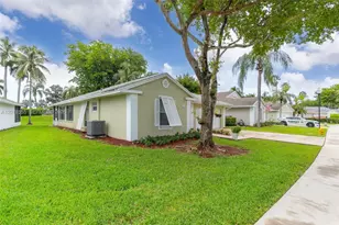527 SE 27th Dr, Homestead, FL 33033 - Photo 4