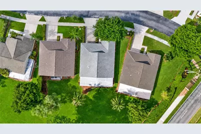 527 SE 27th Dr, Homestead, FL 33033 - Photo 30
