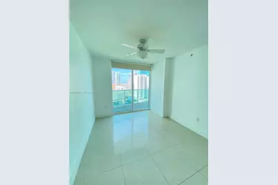 41 SE 5th St #1109, Miami, FL 33131 - Photo 4