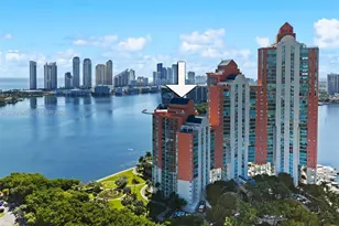 3370 Hidden Bay Dr, Aventura, FL 33180 - Photo 4