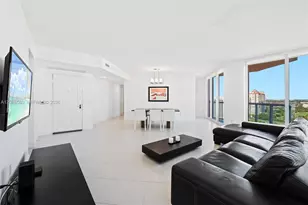 3370 Hidden Bay Dr, Aventura, FL 33180 - Photo 16