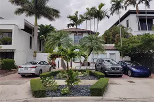 1823 S Bayshore Ln, Miami, FL 33133 - Photo 10