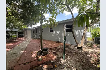 5490 W 2nd Ave, Hialeah, FL 33012 - Photo 20