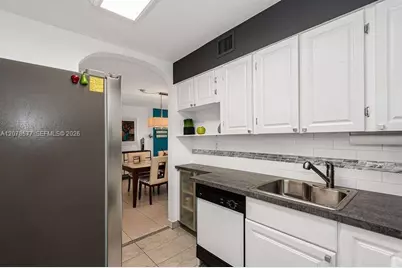 17800 Atlantic Blvd #203, Sunny Isles Beach, FL 33160 - Photo 6