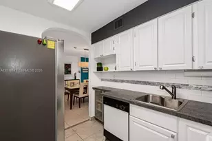 17800 Atlantic Blvd, Sunny Isles Beach, FL 33160 - Photo 6