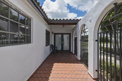 3625 SW 122nd Pl, Miami, FL 33175 - Photo 4