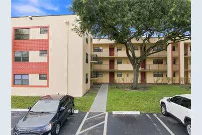 3199 Foxcroft Rd #104, Miramar, FL 33025 - Photo 2