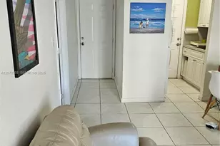 3030 Collins Ave, Miami Beach, FL 33140 - Photo 10