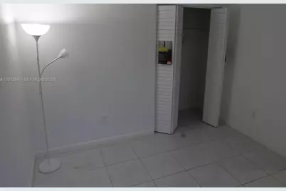 1441 Woodpecker St #1441, Homestead, FL 33035 - Photo 6