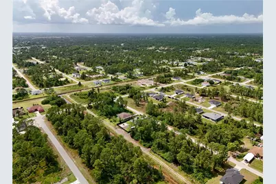 1114 Craft St E, Lehigh Acres, FL 33974 - Photo 8