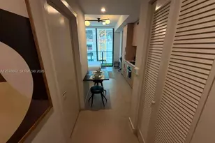 11 NE 6th St, Miami, FL 33132 - Photo 4