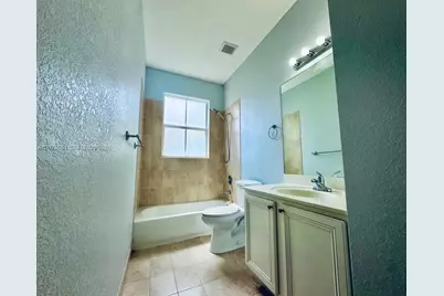1035 NE 207th Ter, Miami, FL 33179 - Photo 12