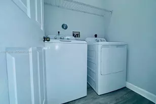 1035 NE 207th Terrace, Miami, FL 33179 - Photo 14