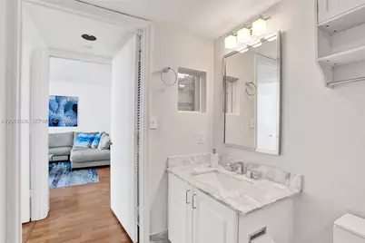 90 Alton Rd #807, Miami Beach, FL 33139 - Photo 4