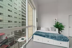 253 NE 2nd St, Miami, FL 33132 - Photo 16
