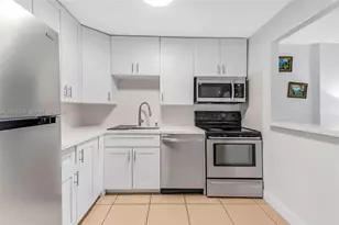 16950 W Dixie Hwy, North Miami Beach, FL 33160 - Photo 2