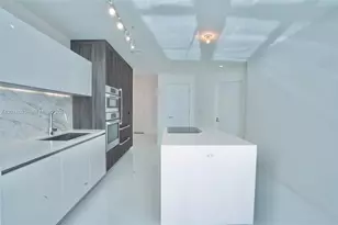 851 NE 1st Ave, Miami, FL 33132 - Photo 6
