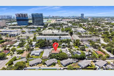 903 NE 2nd St, Hallandale Beach, FL 33009 - Photo 36