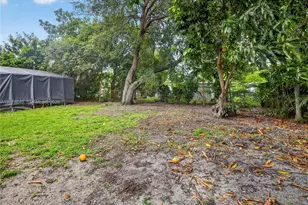 40 NW 68th St, Miami, FL 33150 - Photo 22
