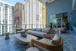 121 NE 5th St, Miami, FL 33132 - Photo 42