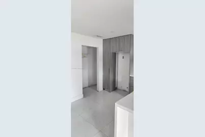 150 NW 17th Ct, Miami, FL 33125 - Photo 8