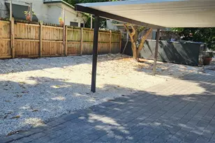 150 NW 17th Ct, Miami, FL 33125 - Photo 12