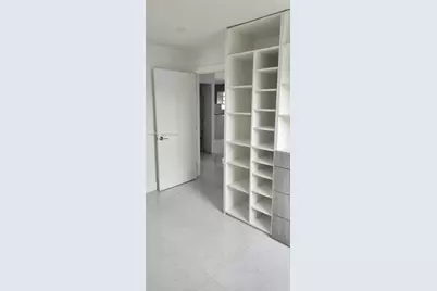 150 NW 17th Ct, Miami, FL 33125 - Photo 6