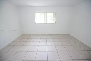 232 NE 12th Ave, Hallandale Beach, FL 33009 - Photo 8
