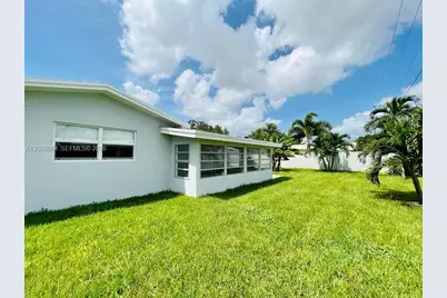 1931 NE 55th Ct, Fort Lauderdale, FL 33308 - Photo 4