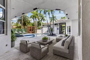 1371 Victoria Isle Dr, Weston, FL 33327 - Photo 12