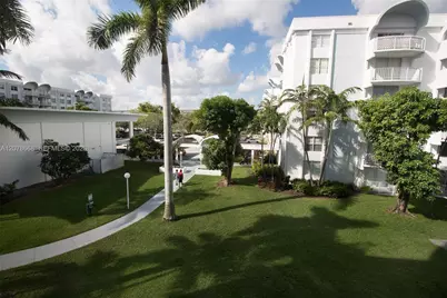 486 NW 165th St Rd #B-301, Miami, FL 33169 - Photo 14