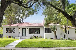 558 NE 94th St, Miami Shores, FL 33138 - Photo 1