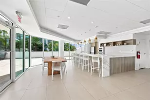 5900 Collins Ave, Miami Beach, FL 33140 - Photo 20
