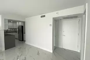 6039 Collins Ave, Miami Beach, FL 33140 - Photo 4