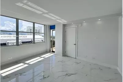 6039 Collins Ave #CU -1033, Miami Beach, FL 33140 - Photo 10