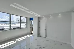 6039 Collins Ave, Miami Beach, FL 33140 - Photo 10
