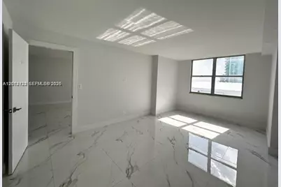 6039 Collins Ave #CU -1033, Miami Beach, FL 33140 - Photo 14
