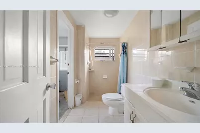 1038 NW 11th Ct, Fort Lauderdale, FL 33311 - Photo 10