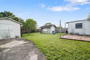 1038 NW 11th Ct, Fort Lauderdale, FL 33311 - Photo 18