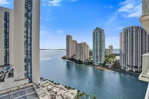 300 S Biscayne Blvd, Miami, FL 33131 - Photo 1