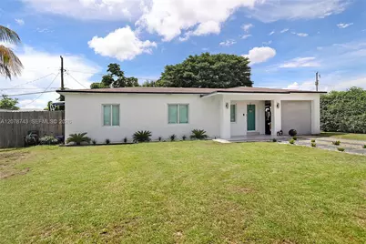 14940 Pierce St, Miami, FL 33176 - Photo 2