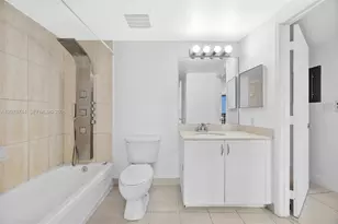 1750 N Bayshore Dr, Miami, FL 33132 - Photo 14