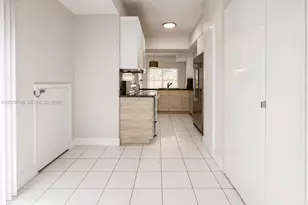 8210 NW 191st Ln, Hialeah, FL 33015 - Photo 4