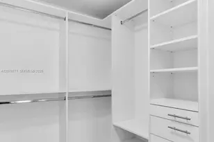 92 SW 3rd St, Miami, FL 33130 - Photo 22