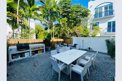 1135 101st St #2, Bay Harbor Islands, FL 33154 - Photo 2