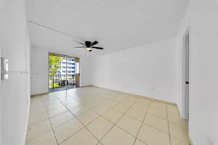 9360 Fontainebleau Blvd, Miami, FL 33172 - Photo 6