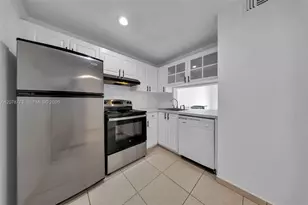 9360 Fontainebleau Blvd, Miami, FL 33172 - Photo 2