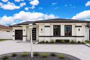 9053 NW 146th Terrace, Miami Lakes, FL 33018 - Photo 1