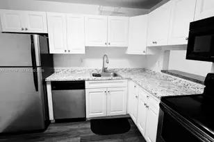 5201 Geneva Way, Doral, FL 33166 - Photo 2